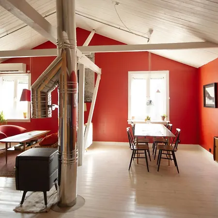 2 Bedroom Loft * Henningsvær